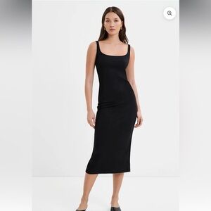 Marcella midi knit form fitting black dress